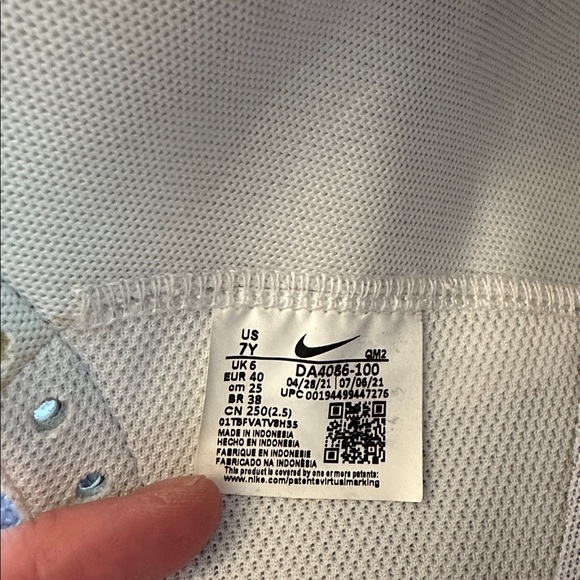 Nike Blazer High-Top Sneakers - Picture 6 of 6